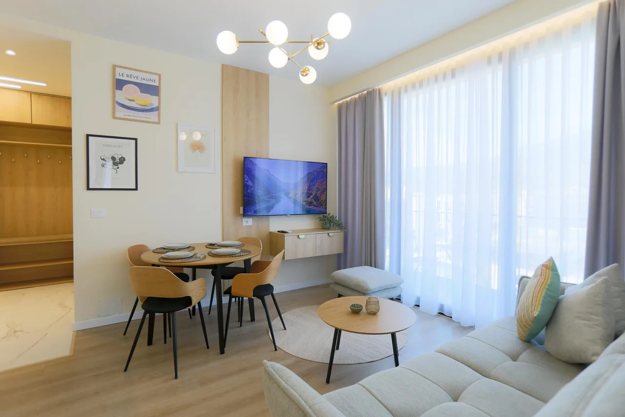 Seaside Serenity Palm Apartment photo 2