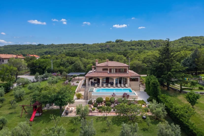 Villa Terra with Pool & Sauna near Rabac