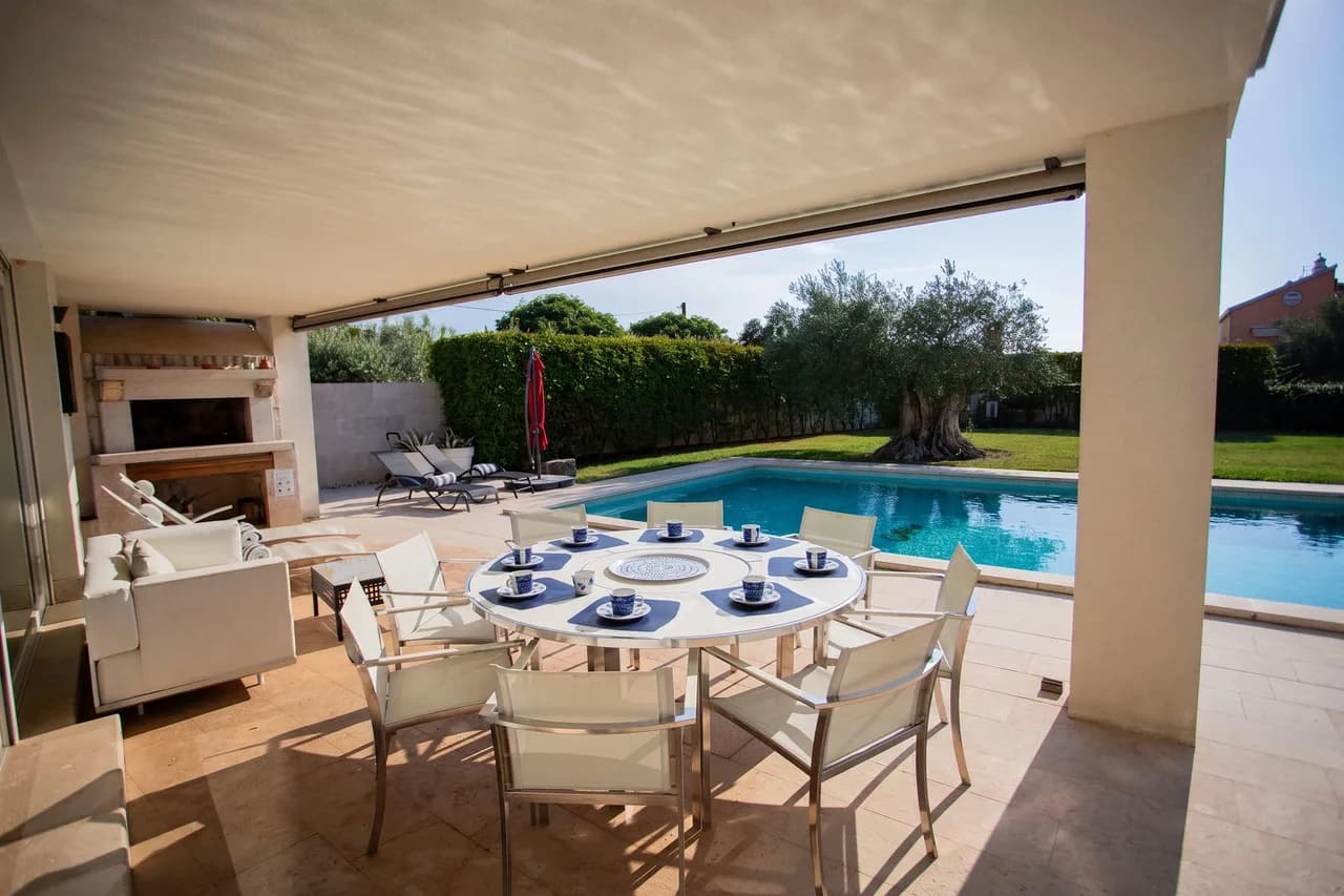 Villa Lara With Pool Walk To Sea photo 2