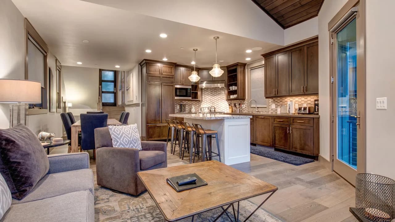 920 Modern Mountain Escape in the Heart of Park City photo 4