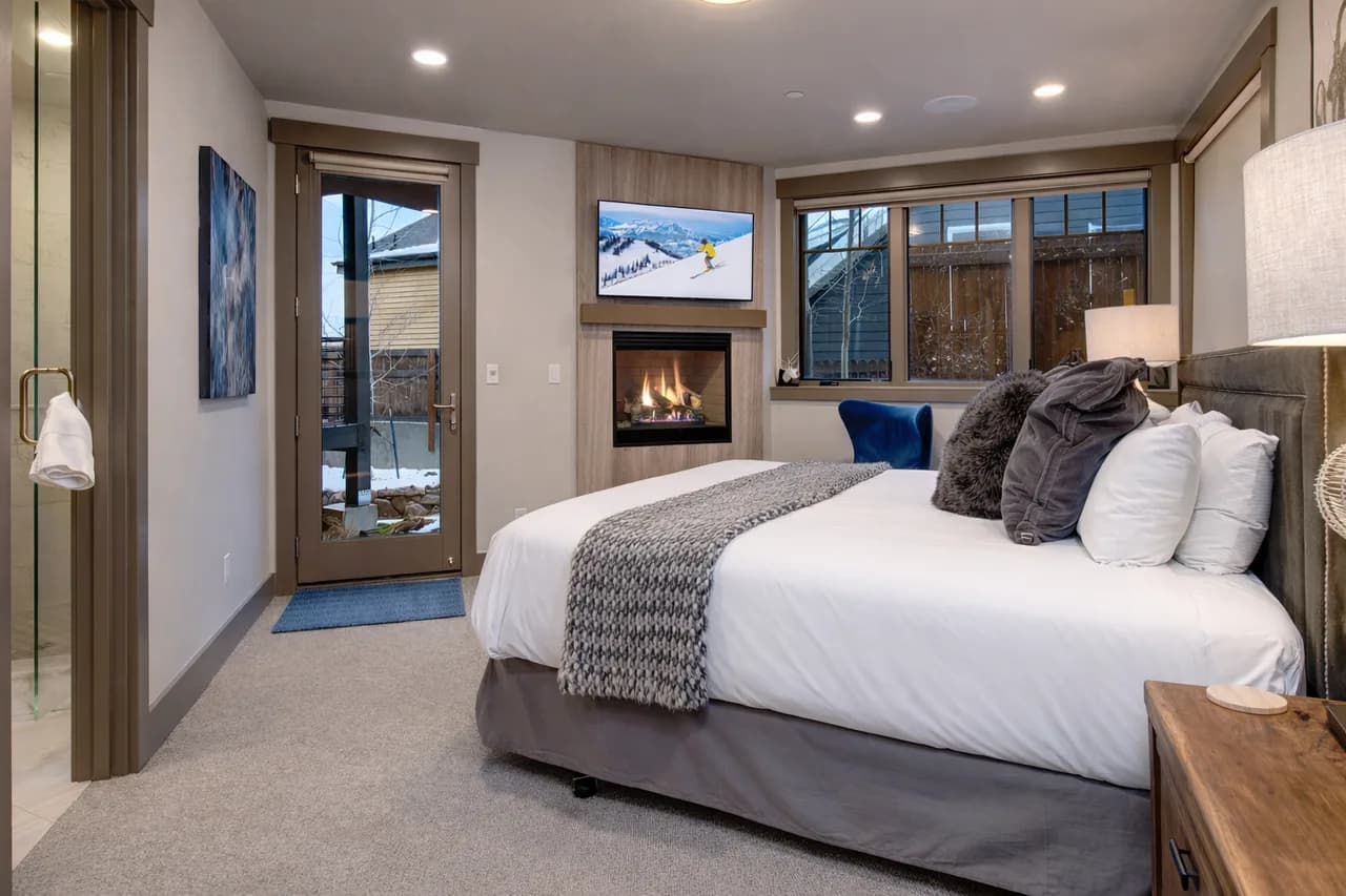 920 Modern Mountain Escape in the Heart of Park City photo 5