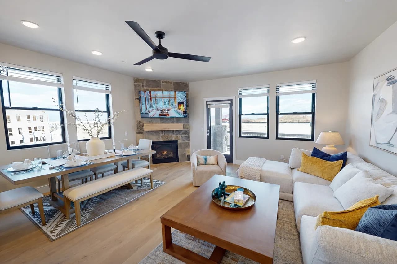 Pet Friendly Mountain Retreat at Winstons Lodge 203