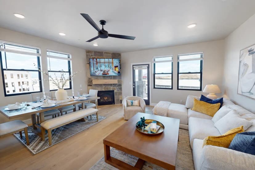 Pet Friendly Mountain Retreat at Winstons Lodge 203
