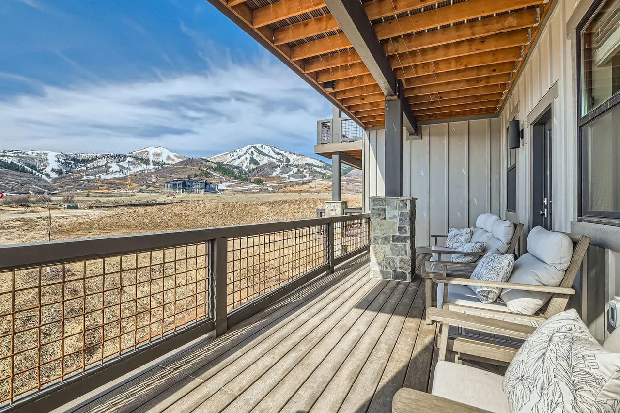 Pet Friendly Mountain Retreat at Winstons Lodge 203 photo 5