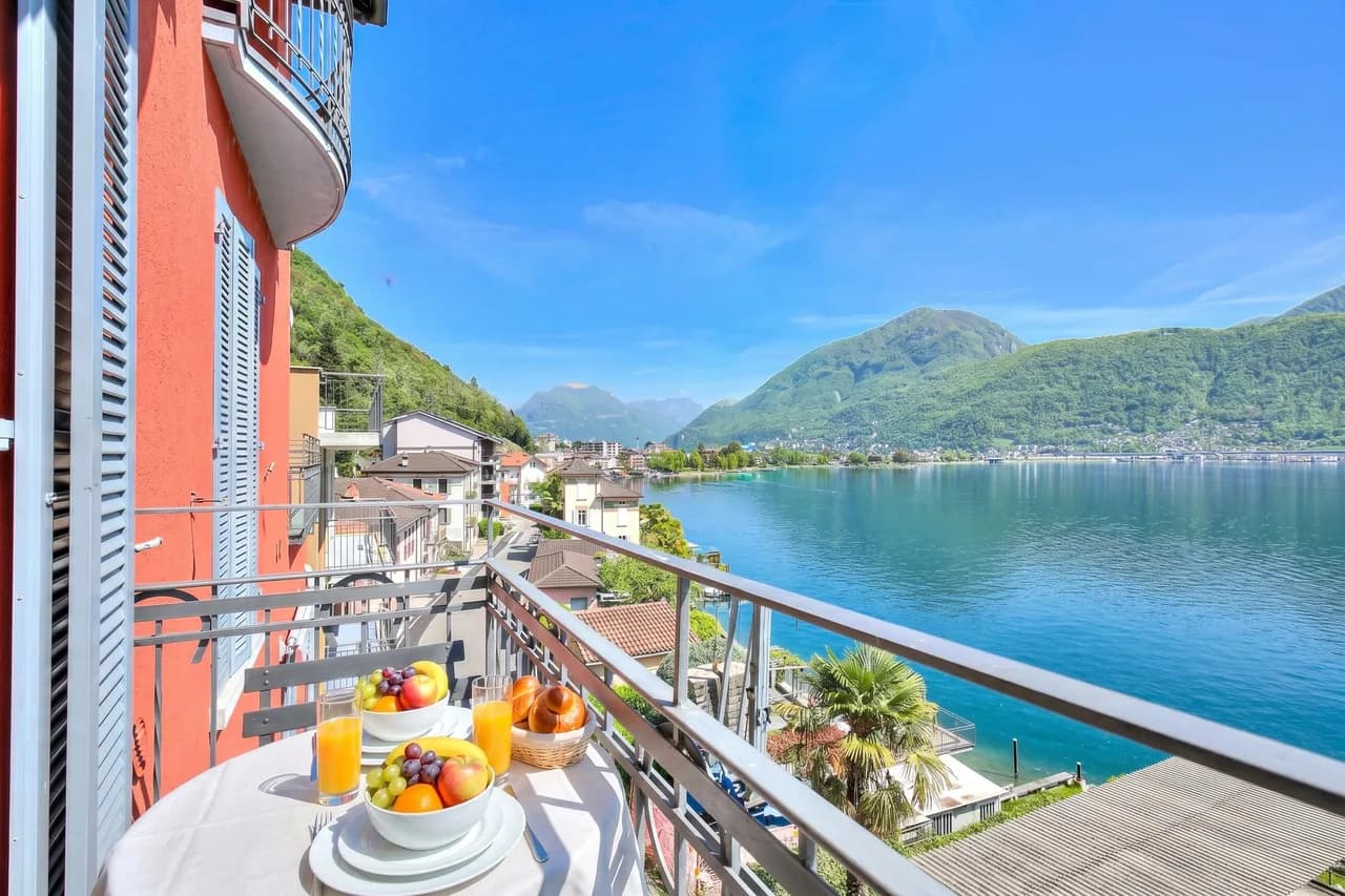 Lakeside View Apartment in Ticino