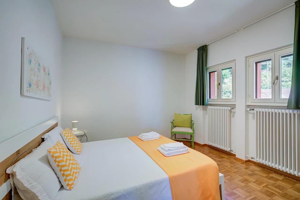 Charming Waterfront Apartment in Ticino photo 5