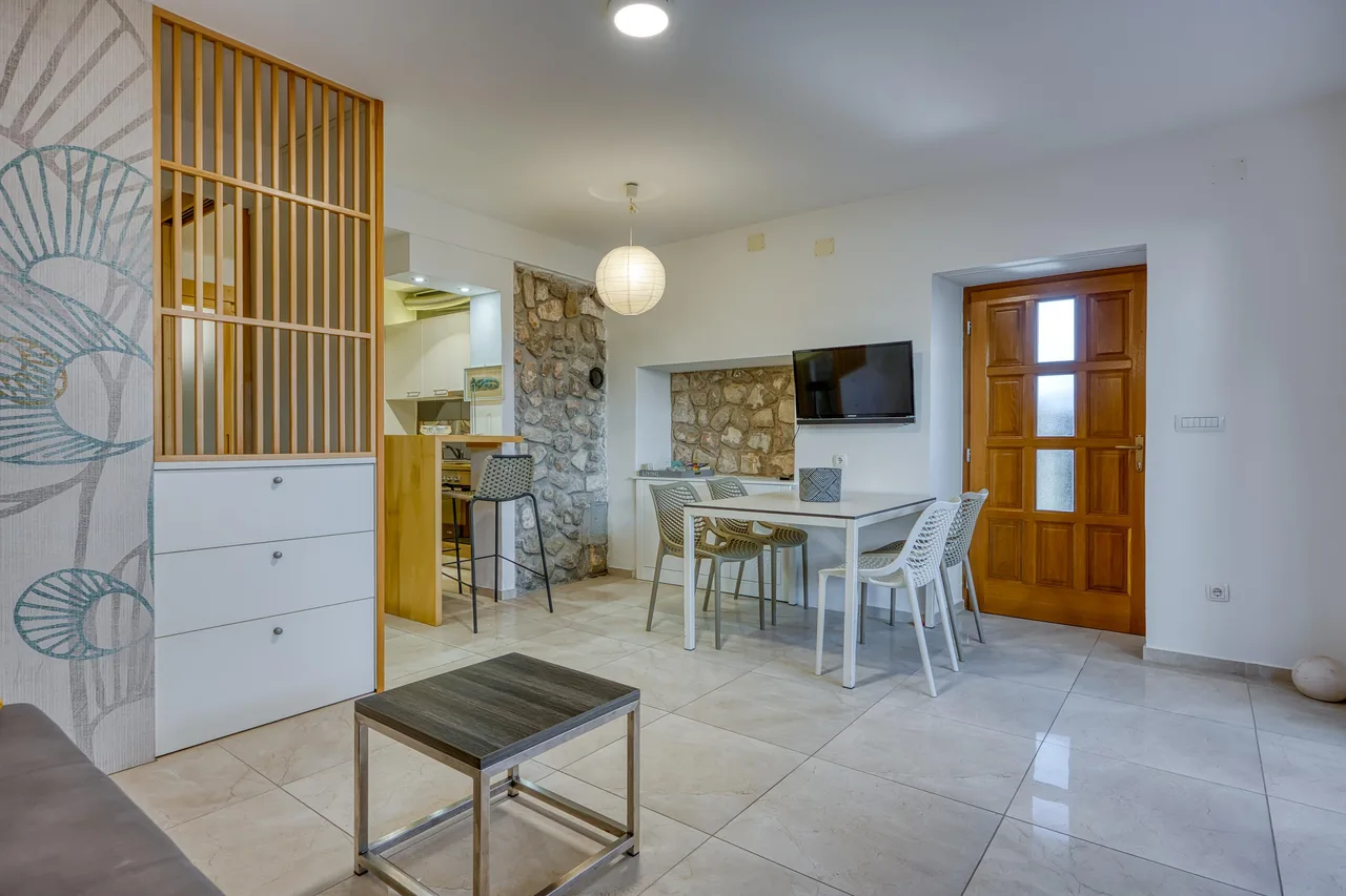 Bougainvillea Old Town Apartment /w Terrace photo 3