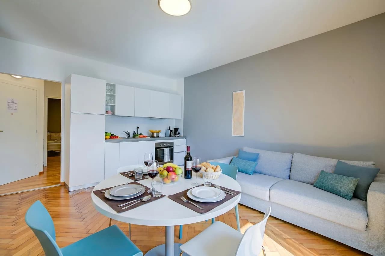 Modern Lakeside Apartment in Ticino photo 4