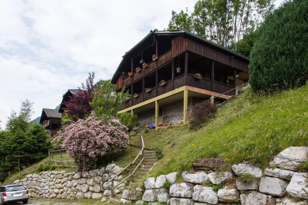 High Mountain Chalet - Great Views! photo 2