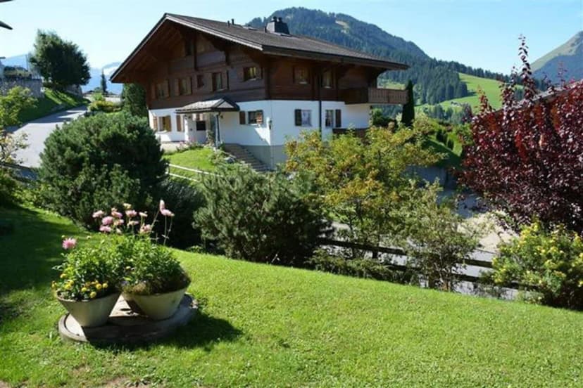 Gstaad Blue Sky Chalet