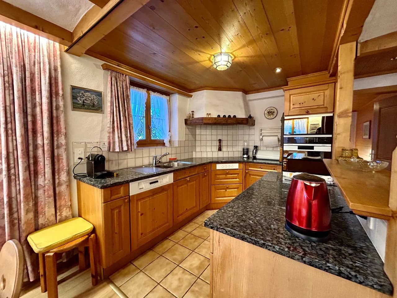 Gstaad Blue Sky Chalet photo 4