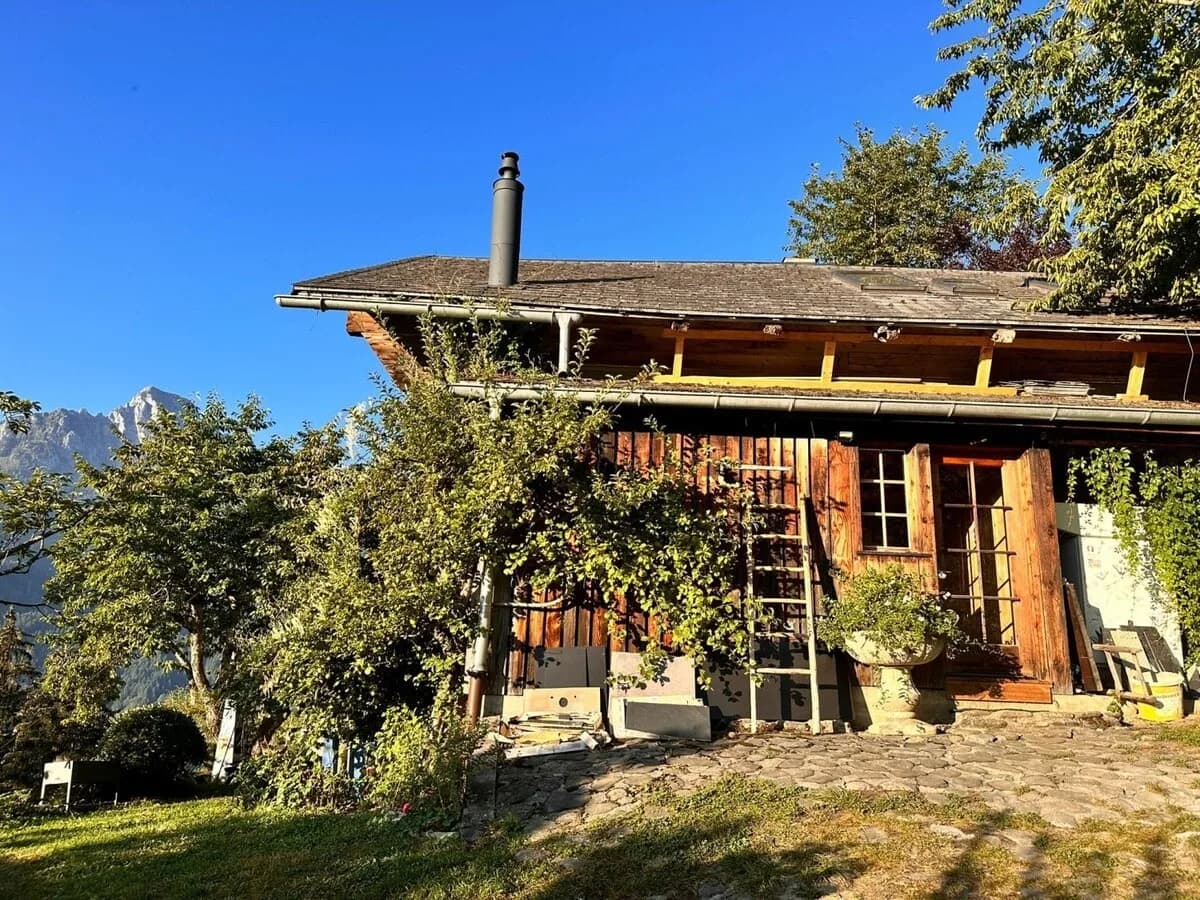 Paradise View - 5 BR Gstaad Paradise View Chalet with Outdoor Jacuzzi photo 2