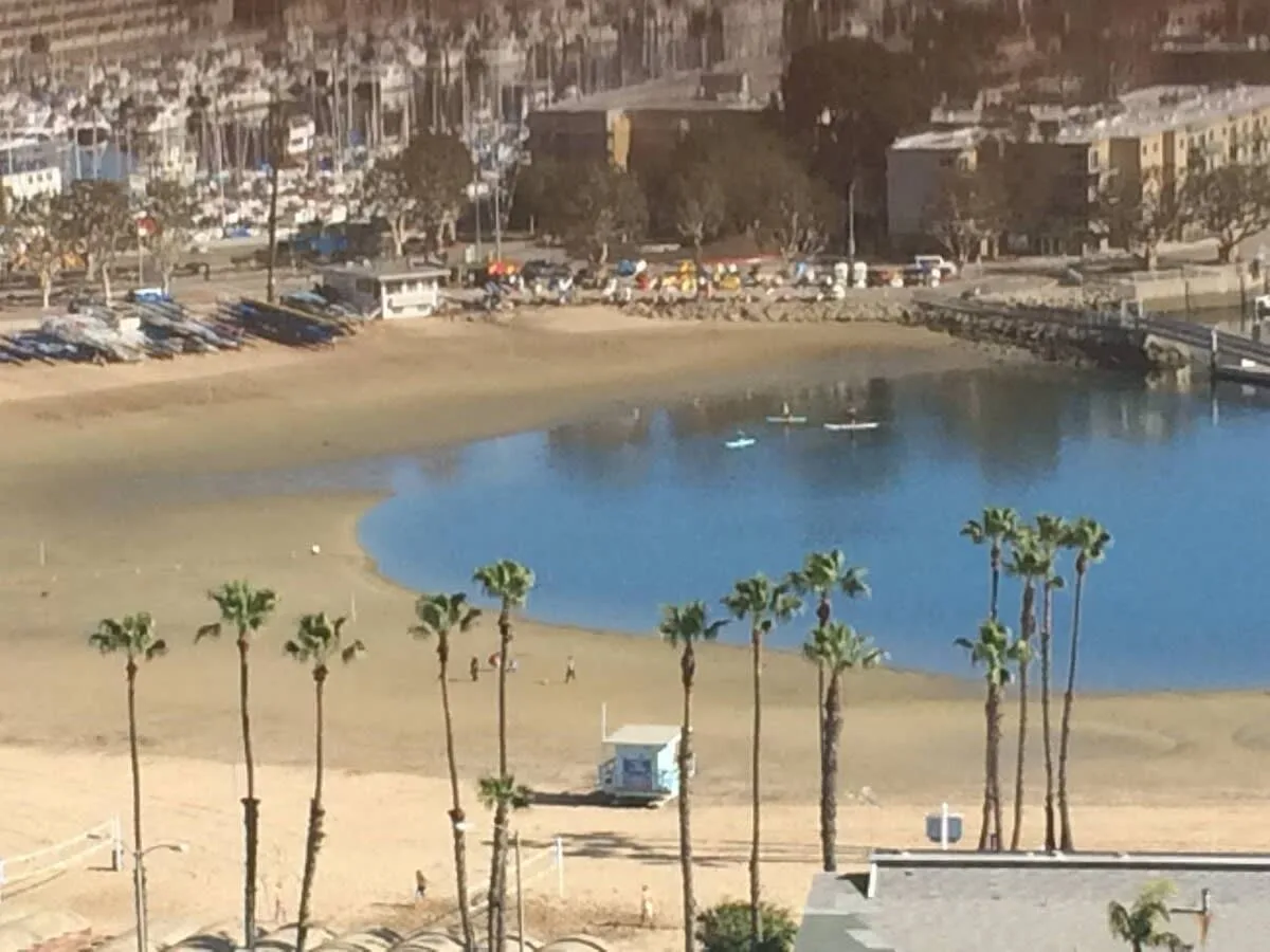 Marina Penthouse with amazing views to beaches