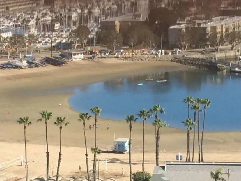 Marina Penthouse with amazing views to beaches