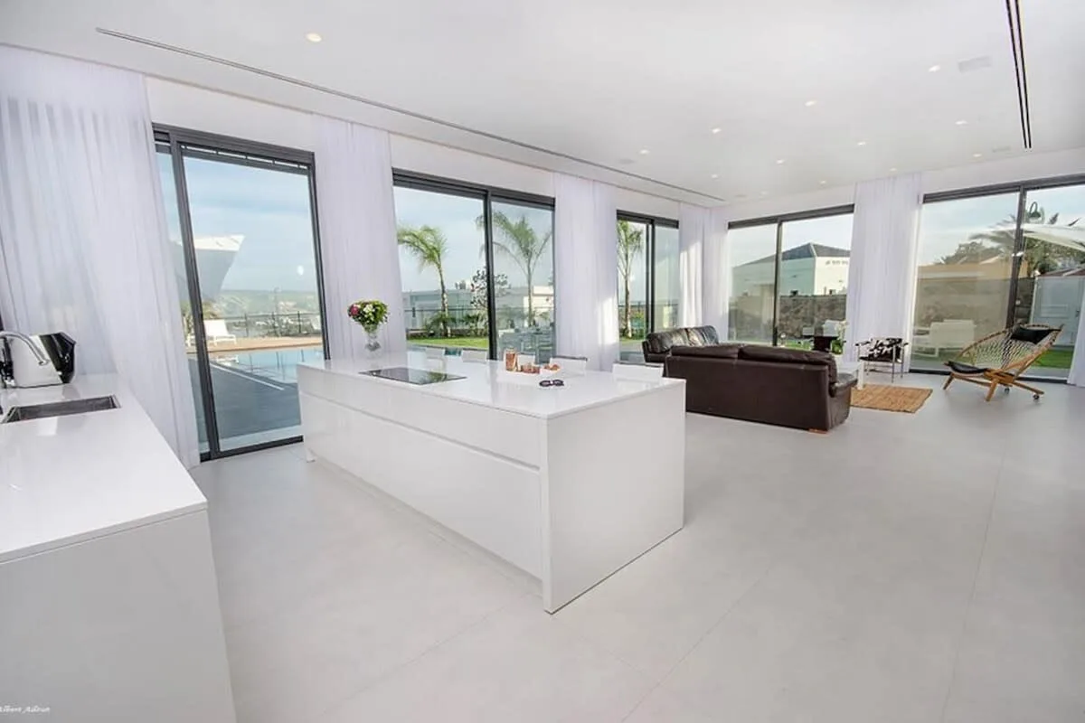 Amazing Luxury House right on the Sea of Galilee photo 2