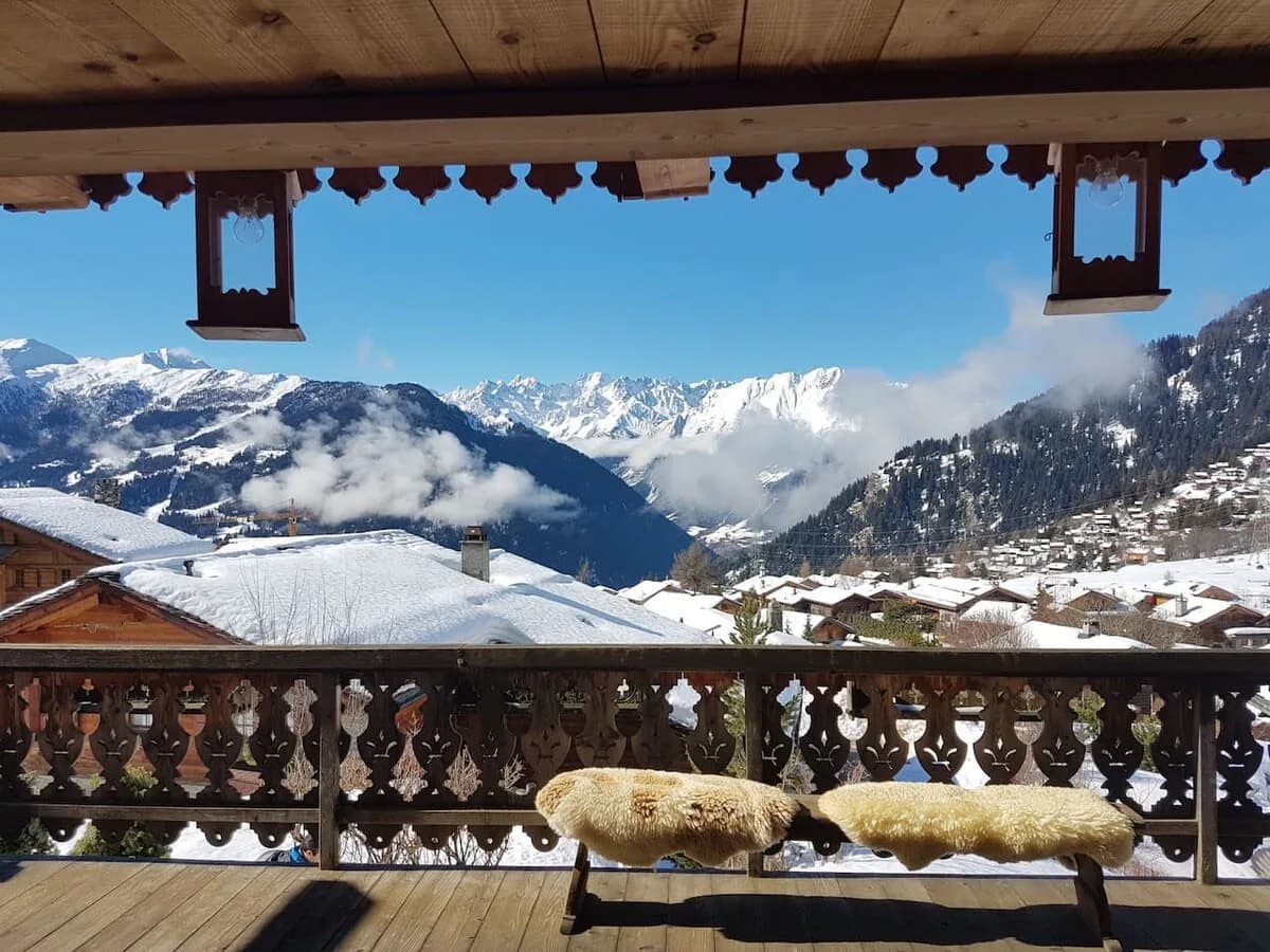 Luxurious & Cozy fully serviced Twin Chalets photo 3