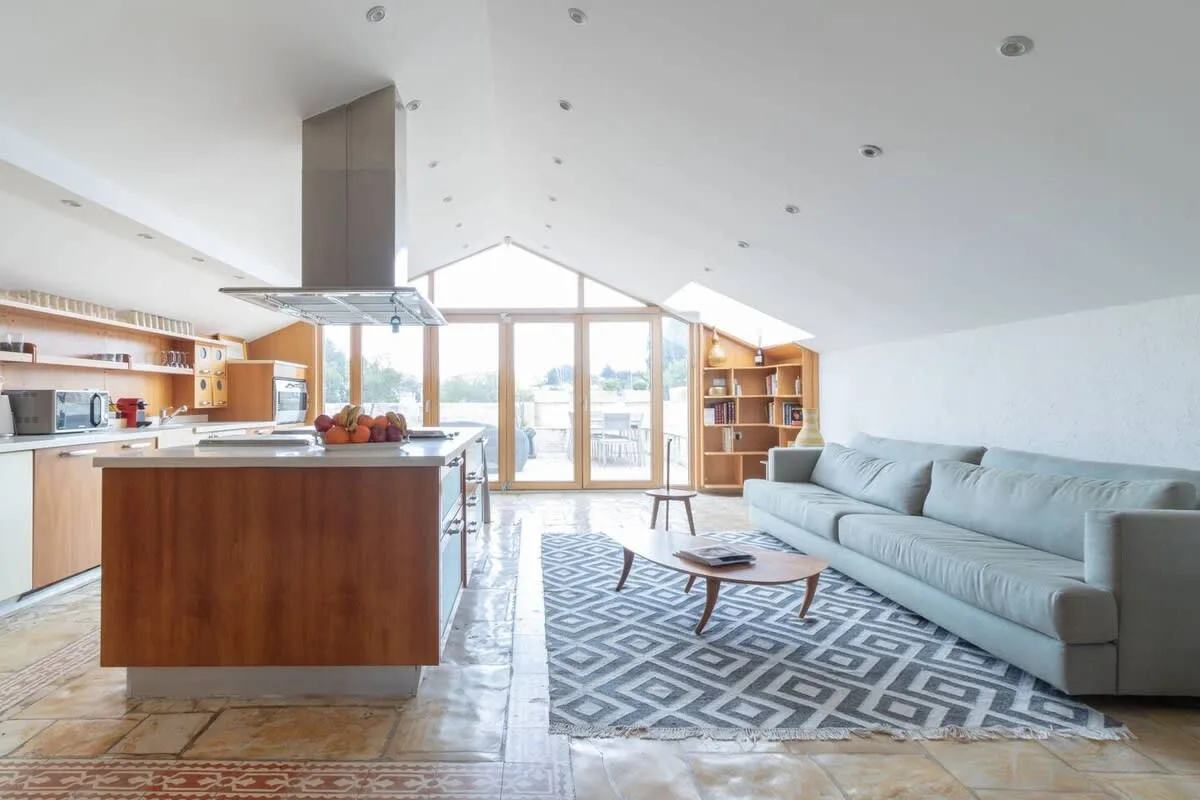 Amazing Penthouse ideally located in German Colony