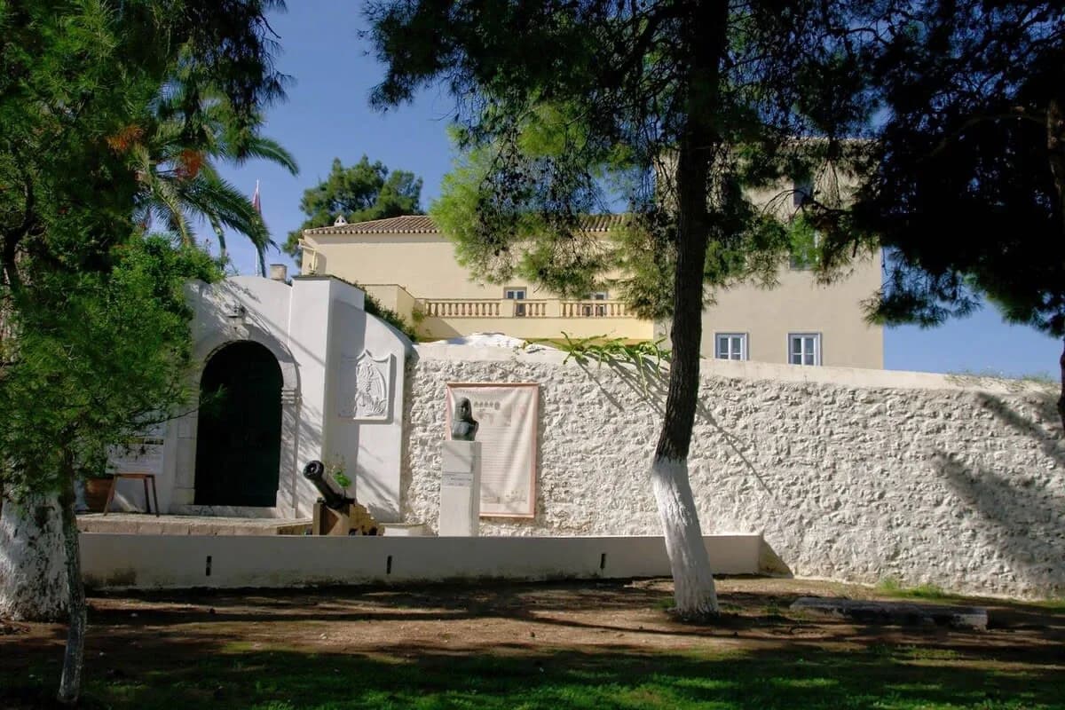 Amazing 19th century Villa with stunning views photo 2