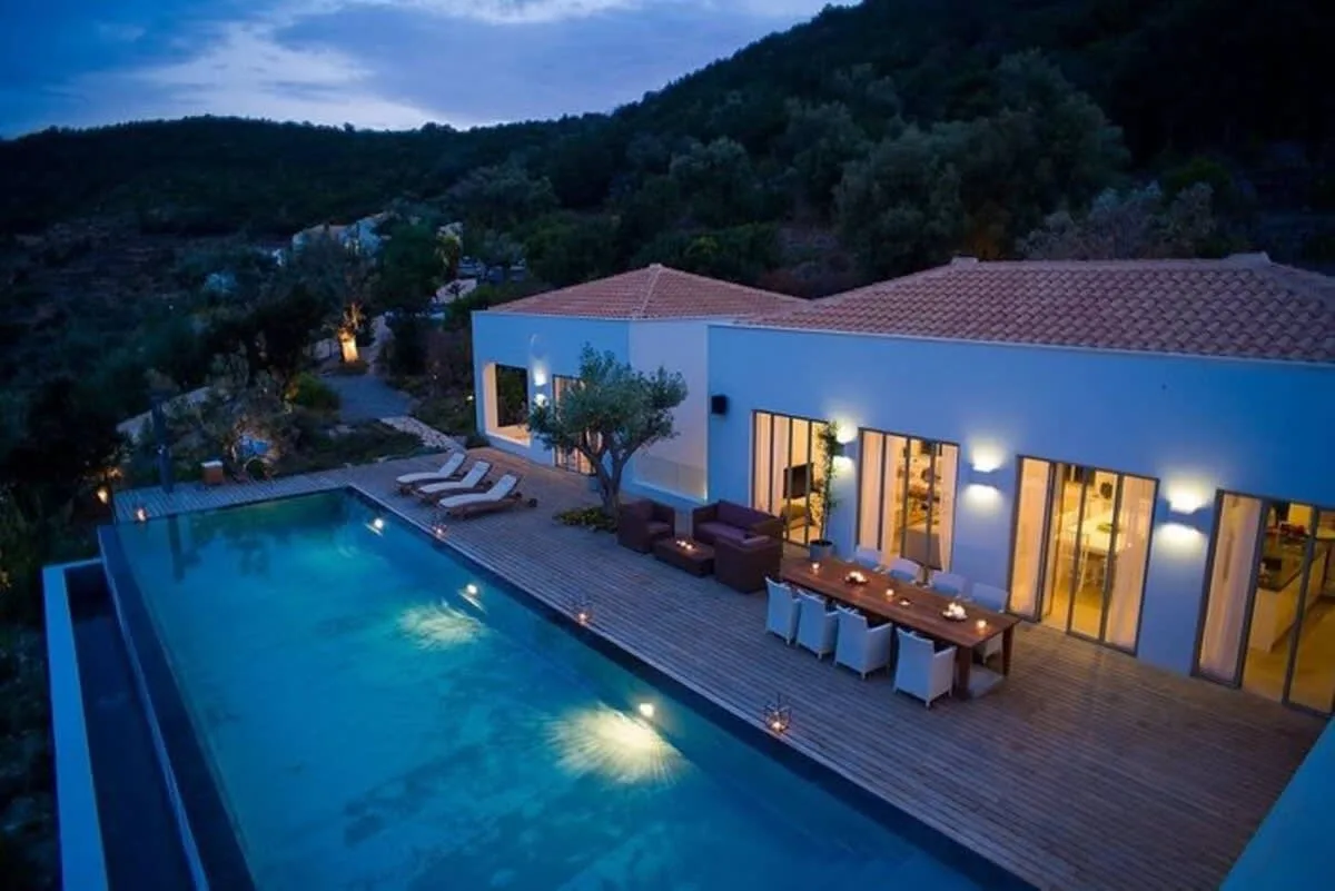 Super luxurious Villa right on the Sea front photo 5
