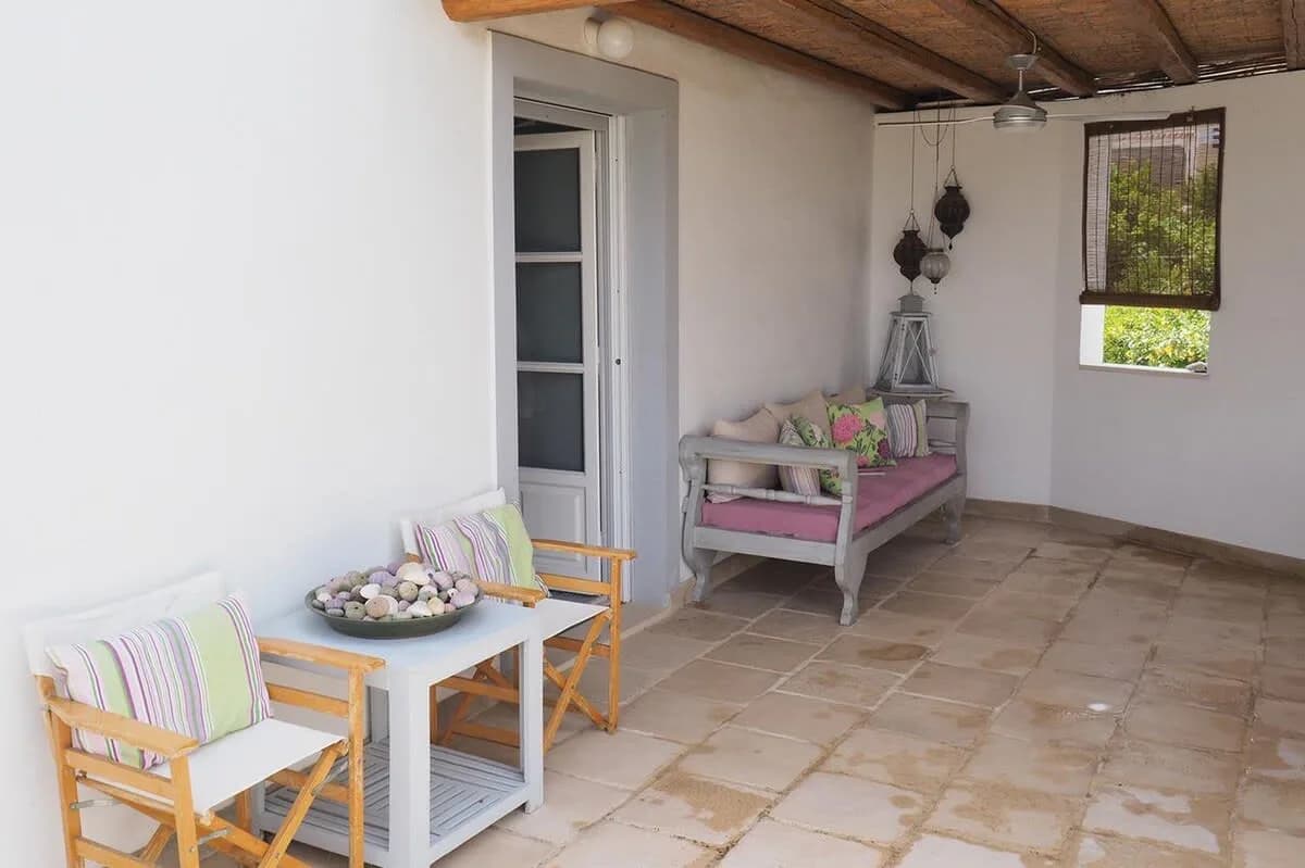 Charming 3BR House Built in Traditional Spetses Style photo 5