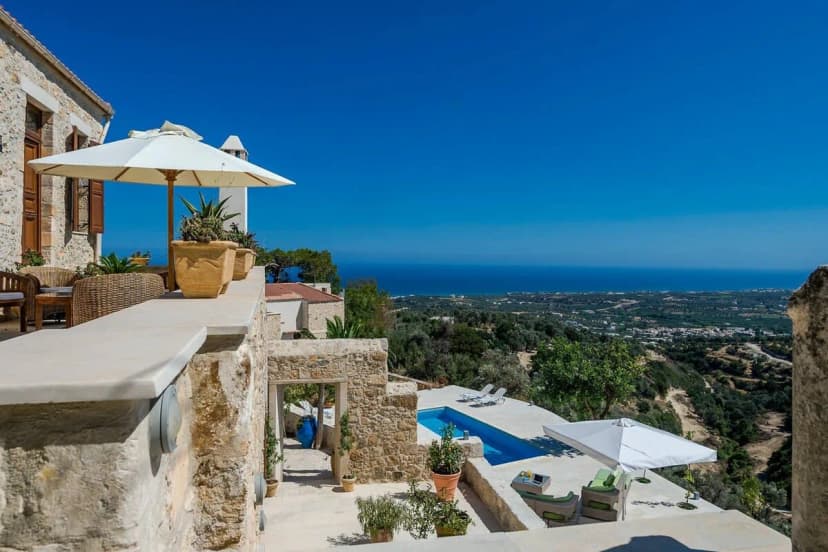Splendid House of Character with Modern Comfort