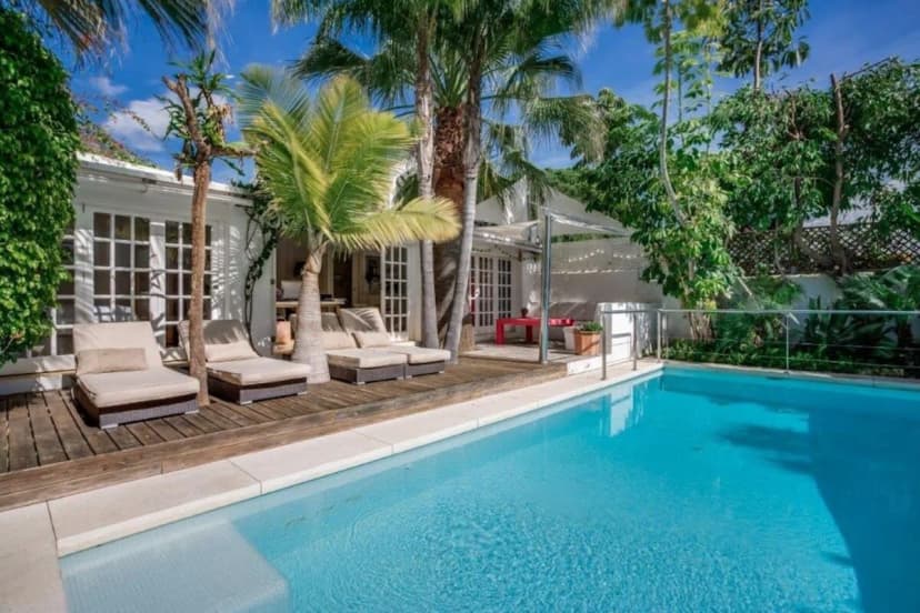 Amazing Villa right next to Beach - Top Location