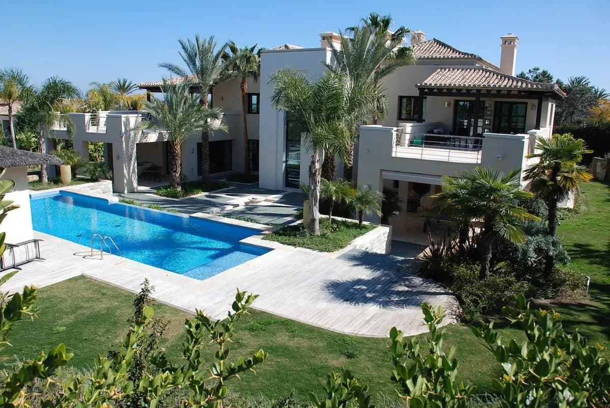 Luxurious villa in Puerto Banus - 10 min to Marina