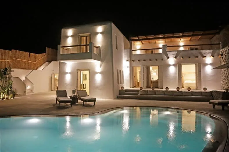 Spoiling artistic villa - stuning panoramic views photo 3