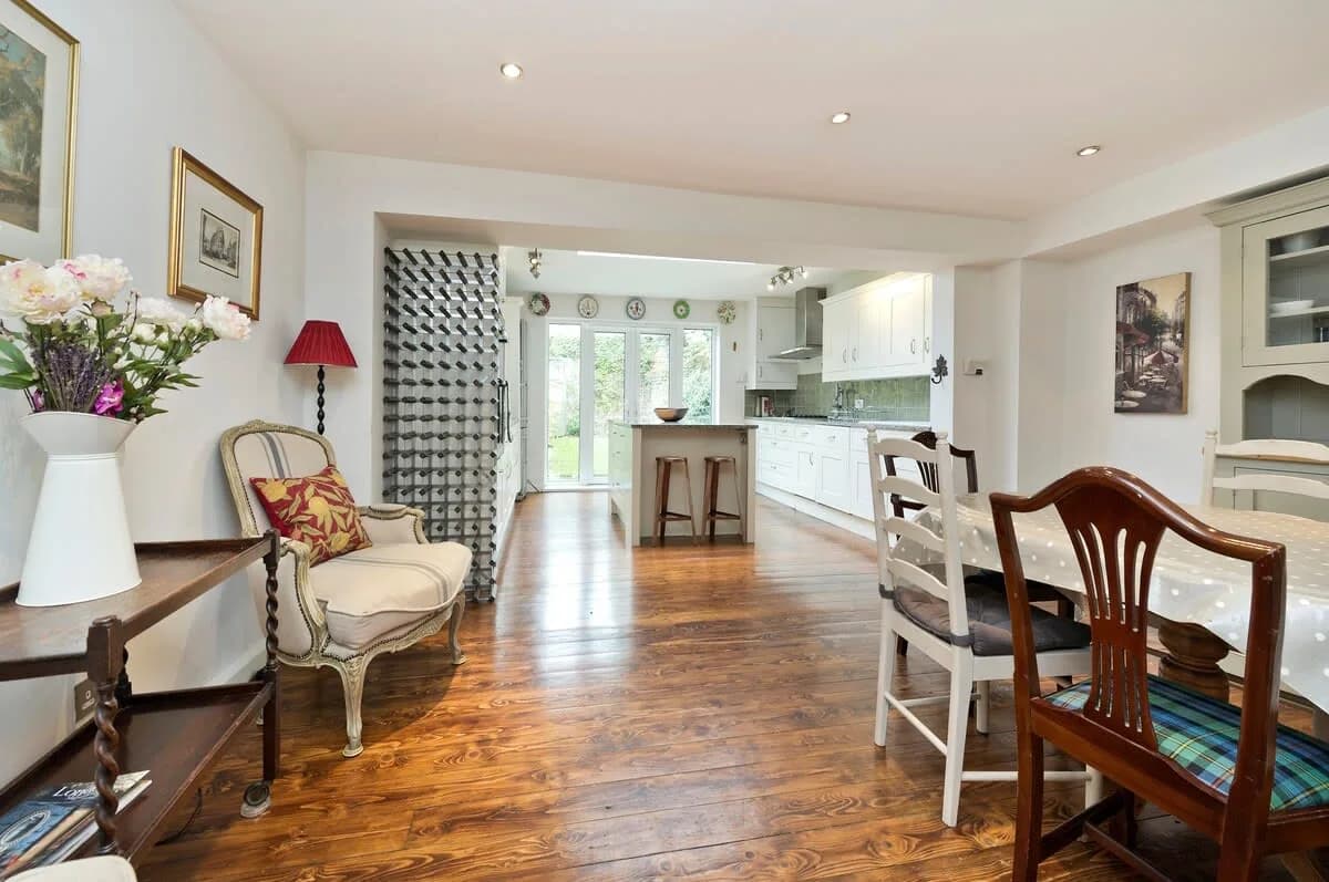 Large 4-Bed House with a Garden, Fulham photo 4