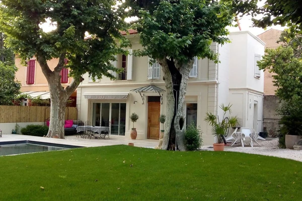 Villa with Garden & Pool in Aix en Provence Center photo 5