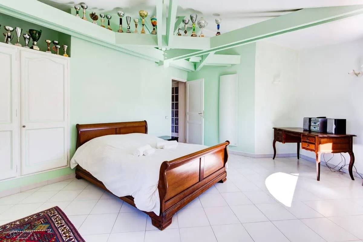 Quiet and beautiful villa in a perfect location photo 3