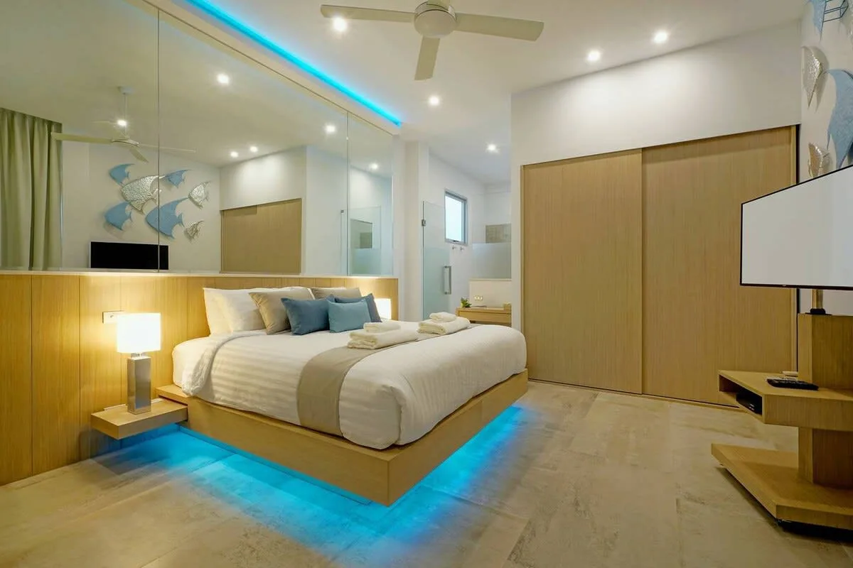 10 BR Villa on Phuket's Most Exclusive Beachfront photo 3