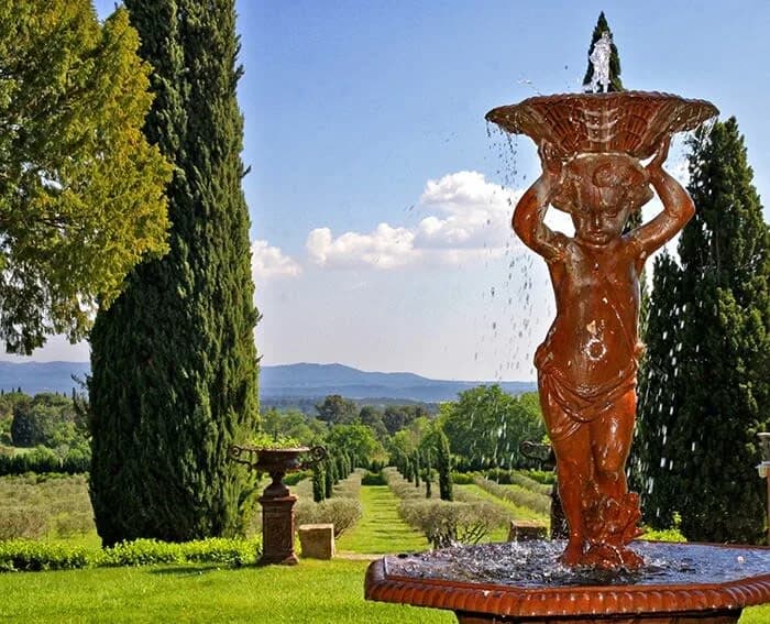 Stuning Mansion on 10 hectares with Pool & Tennis