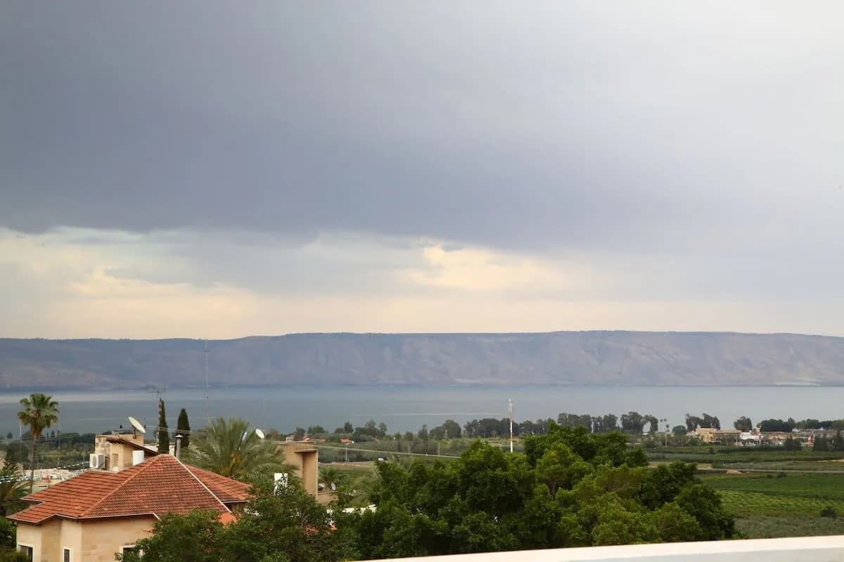 Nice Big Villa & Pool viewing the Sea of Galilee photo 2