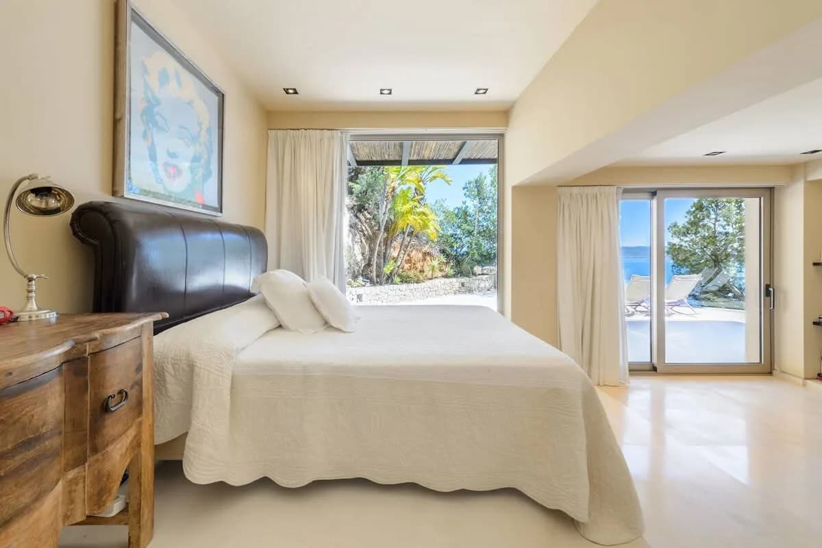 22 BR Super Luxury villa Infinity pool & sea views photo 5