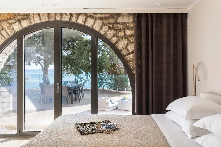 Luxury Villa with Infinity Pool in Corfu