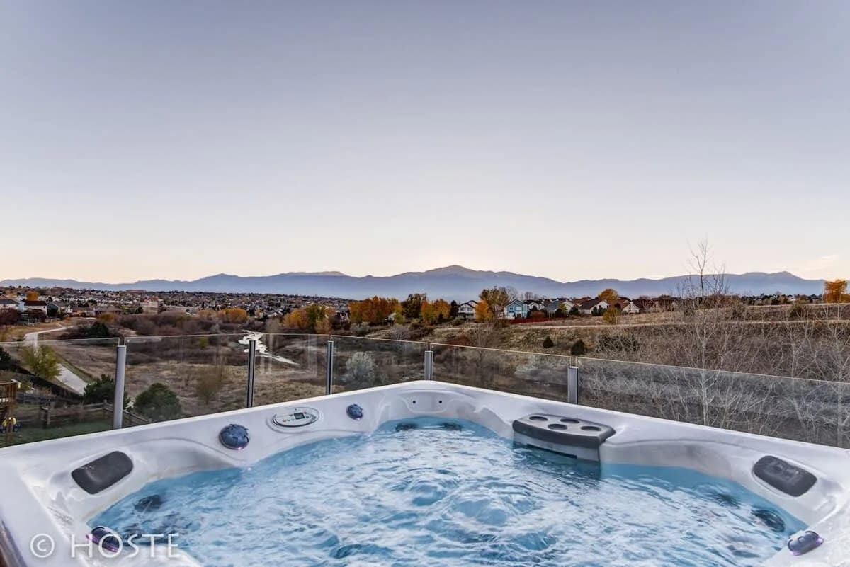Mountain View Deck Villa in Colorado Springs photo 2