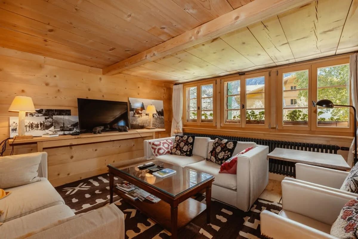 Authentic Designed Chalet right next to Gstaad photo 3