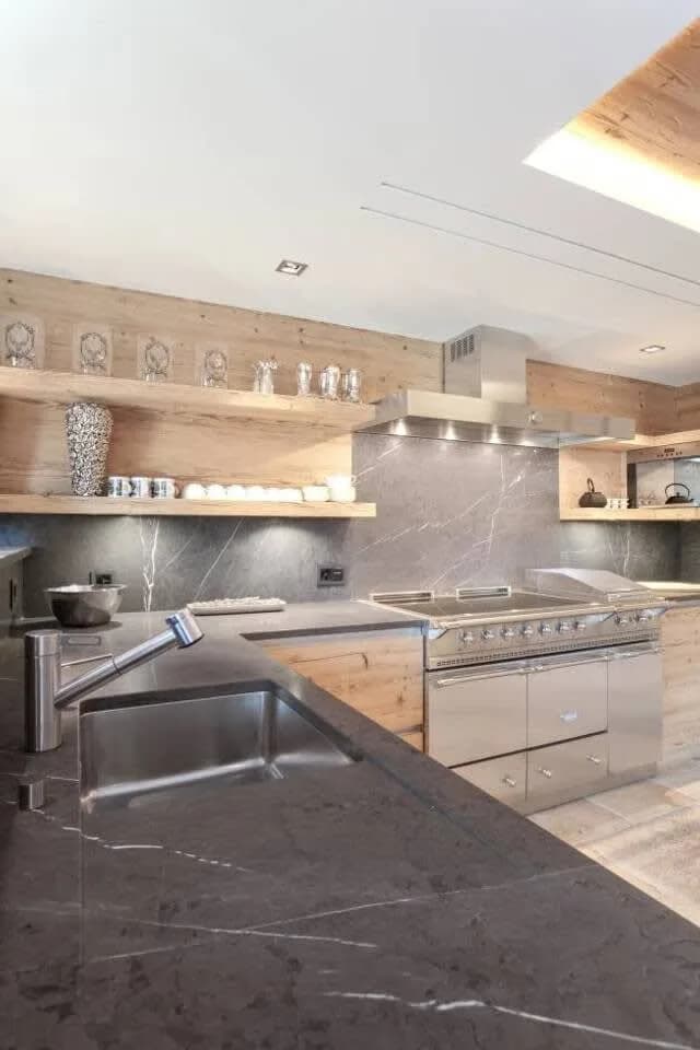 Super Luxury Serviced Apartment next to Gstaad photo 5