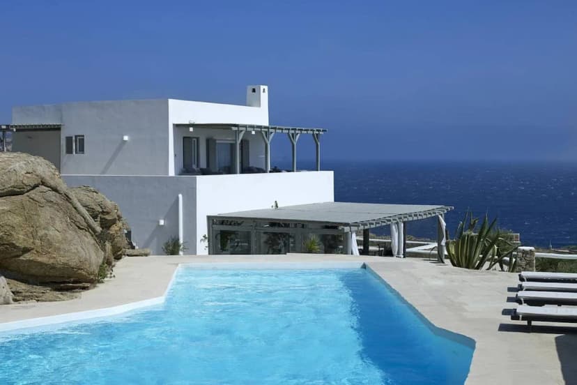 Stunning 8 BR Villa with Jaquzzi