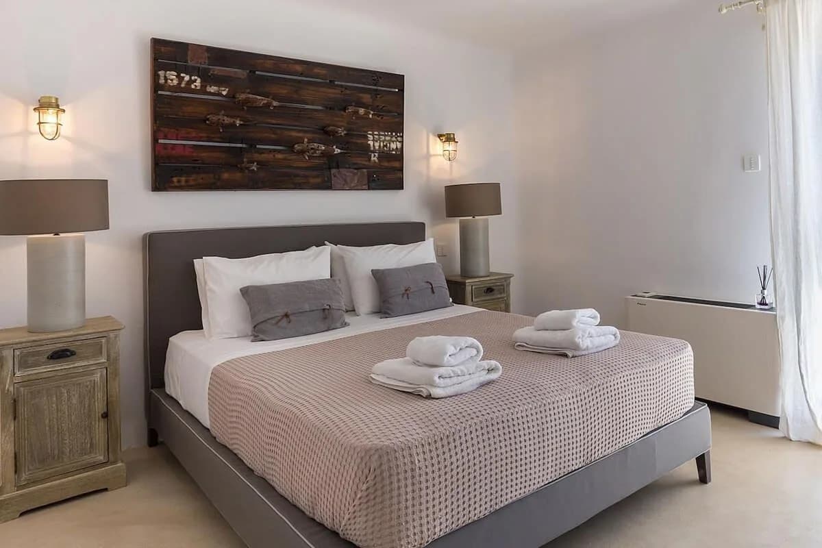 Spacious Mykonos Villa with Pool & Beach photo 3