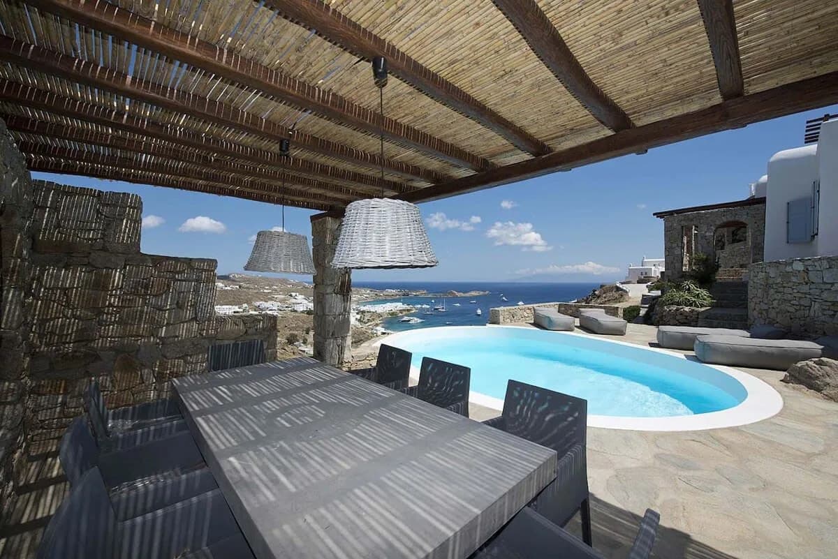 Special 4 BR Villa Overlooking the Sea photo 4
