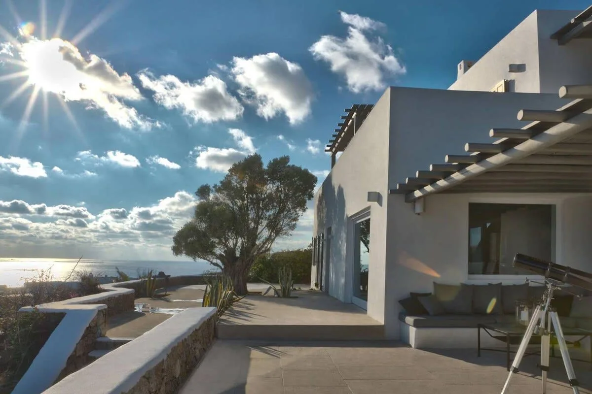 Luxury Villa with Pool in Mikonos
