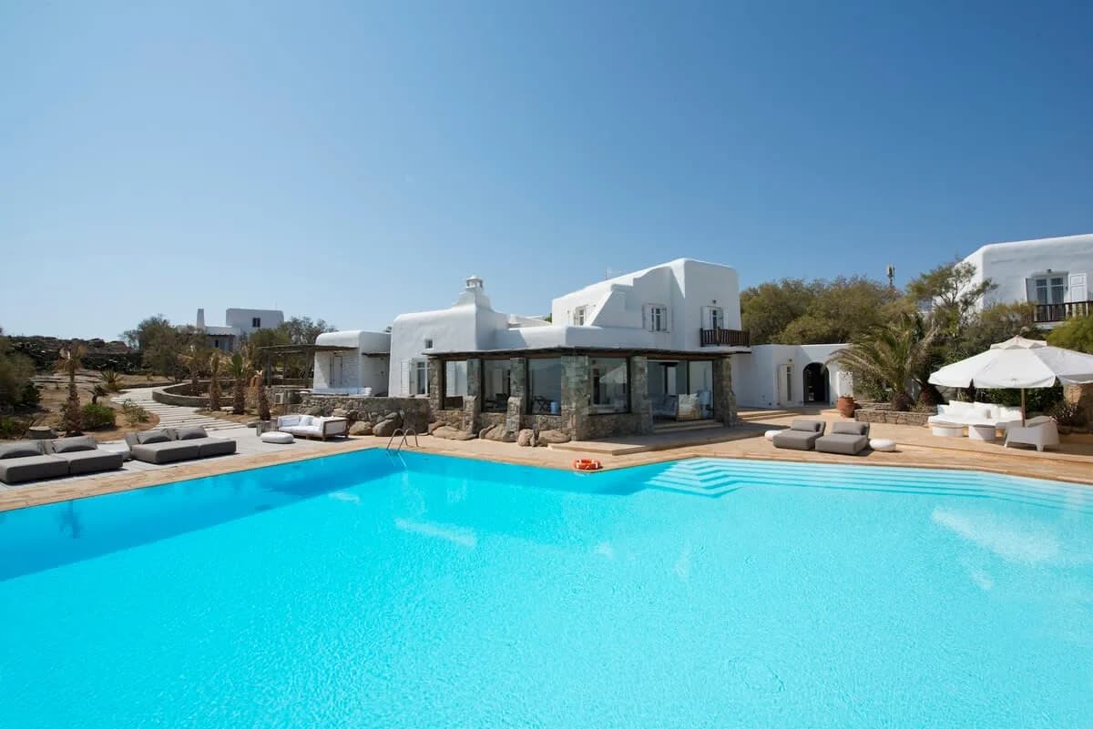 Gorgeous Greek Style Villa photo 5
