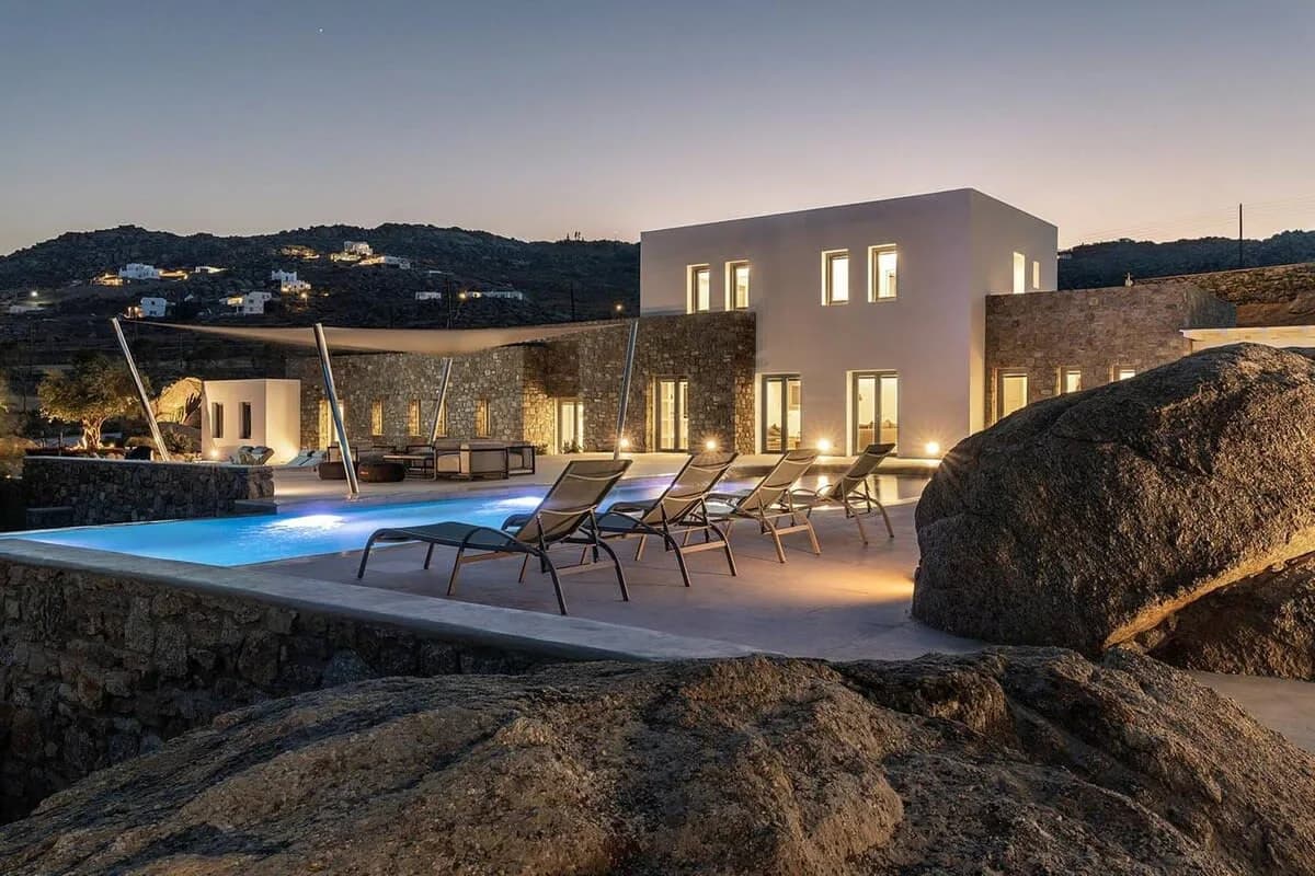 Exclusive Stunning 10 BR Villa photo 5