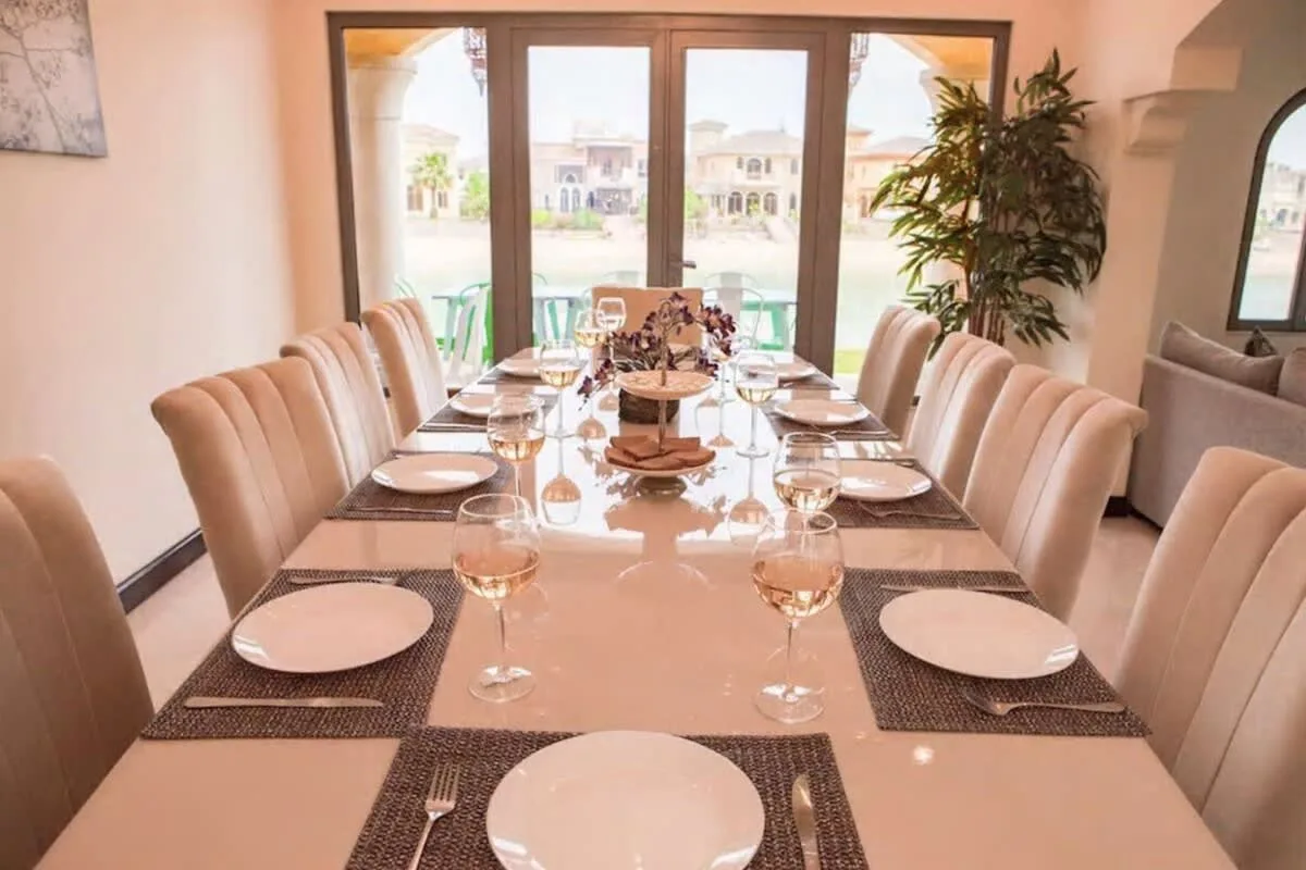 Spacious Villa with Private Beach in Dubai photo 5