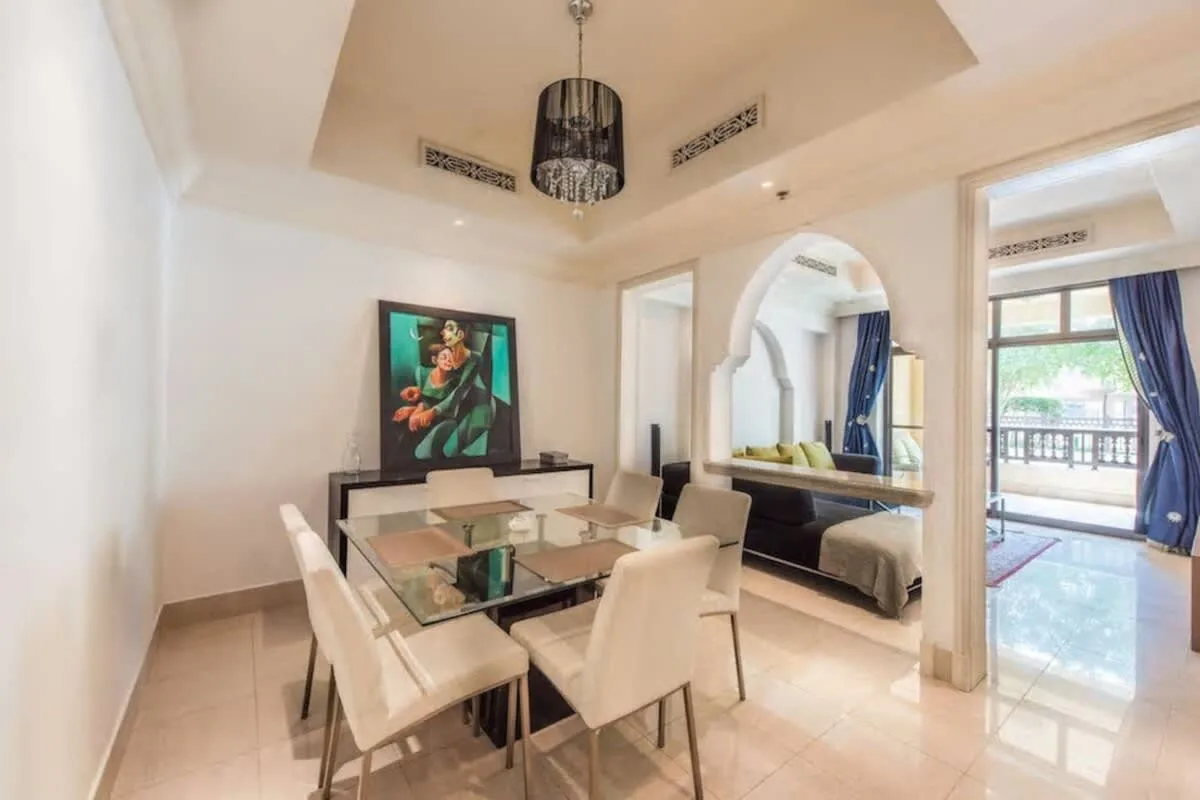 Luxurious 2 BR Arabic Flat photo 3