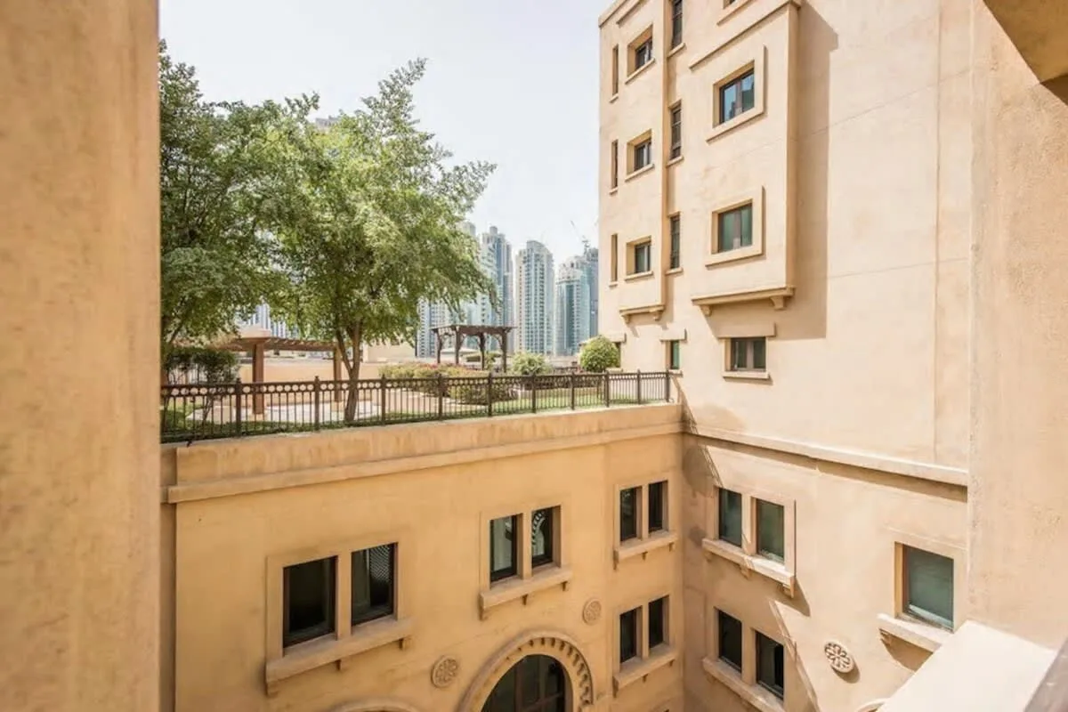 Luxurious 2 BR Arabic Flat photo 5