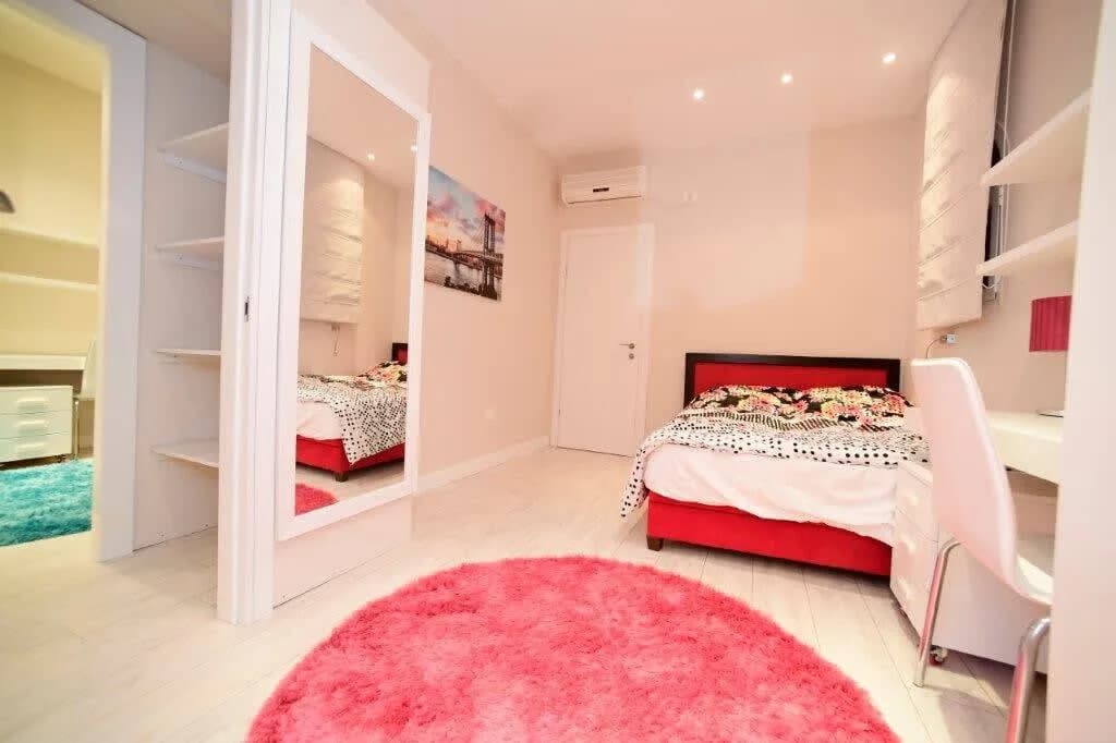 Great 4 BR Villa photo 4