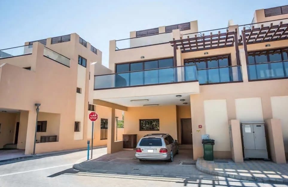 Fantastic Townhouse in Dubai photo 2